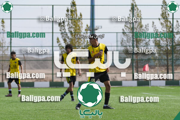 گل گهر سیرجان ۱ - ۰ نصف جهان