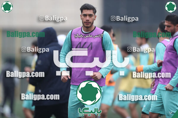 دلوار افراز 0–2 پیکان