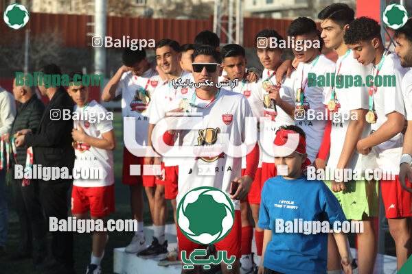 پرسپولیس 0 - 3 پیکان