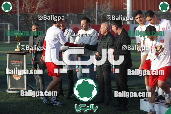 پرسپولیس 0 - 3 پیکان