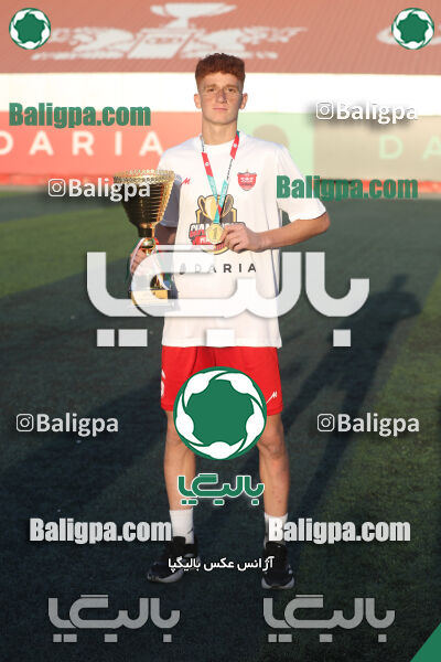 پرسپولیس 0 - 3 پیکان