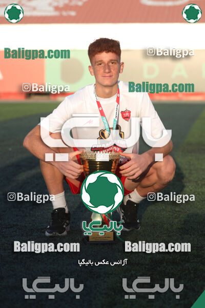 پرسپولیس 0 - 3 پیکان