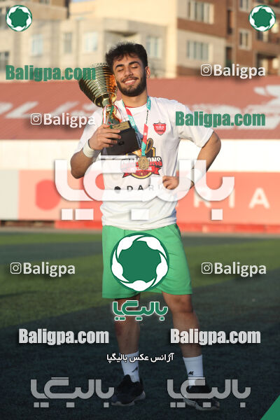 پرسپولیس 0 - 3 پیکان