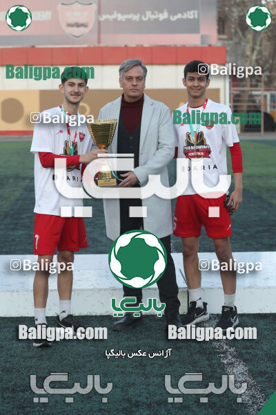 پرسپولیس 0 - 3 پیکان