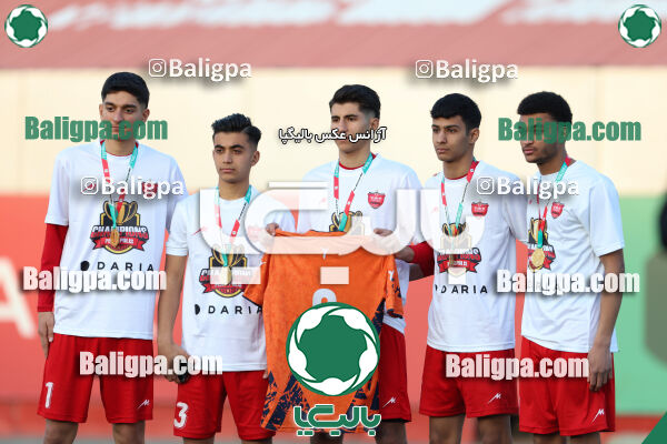 پرسپولیس 0 - 3 پیکان