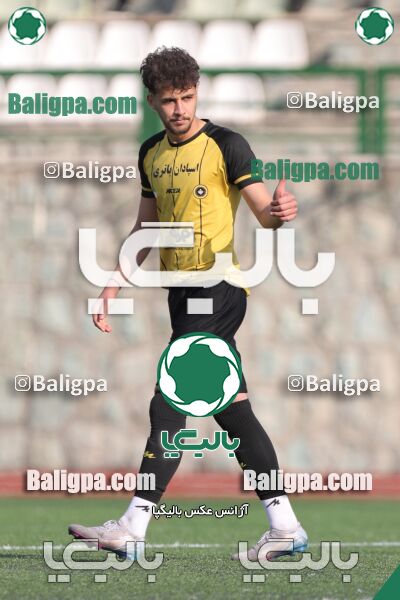 سپاهان اصفهان ۱ (۴) - (۵) ۱ فولاد خوزستان