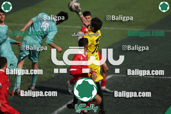 پرسپولیس ۰ (۴) - (۲) ۰ پیکان