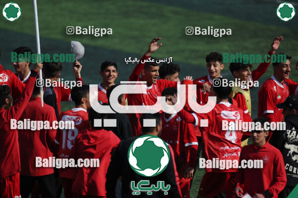 پرسپولیس ۰ (۴) - (۲) ۰ پیکان