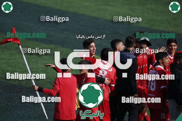 پرسپولیس ۰ (۴) - (۲) ۰ پیکان
