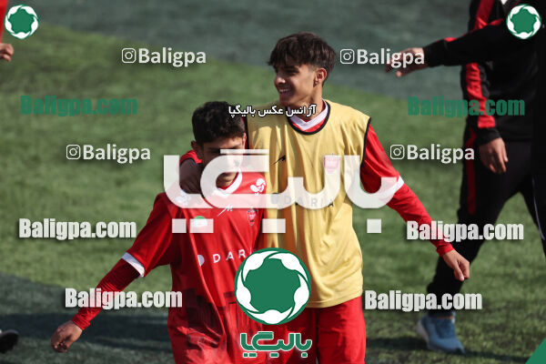 پرسپولیس ۰ (۴) - (۲) ۰ پیکان