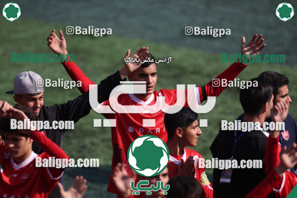 پرسپولیس ۰ (۴) - (۲) ۰ پیکان