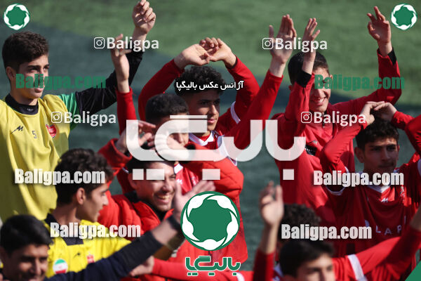 پرسپولیس ۰ (۴) - (۲) ۰ پیکان