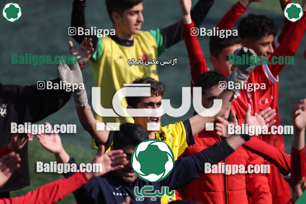 پرسپولیس ۰ (۴) - (۲) ۰ پیکان