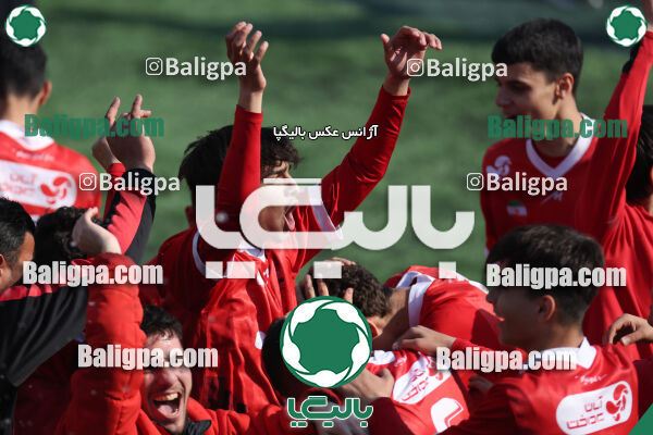 پرسپولیس ۰ (۴) - (۲) ۰ پیکان