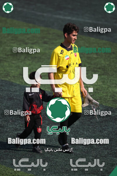 پرسپولیس ۰ (۴) - (۲) ۰ پیکان