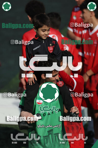 پرسپولیس ۰ (۴) - (۲) ۰ پیکان