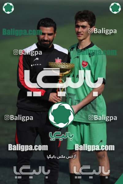 پرسپولیس ۰ (۴) - (۲) ۰ پیکان
