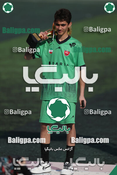 پرسپولیس ۰ (۴) - (۲) ۰ پیکان