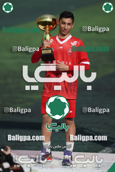 پرسپولیس ۰ (۴) - (۲) ۰ پیکان