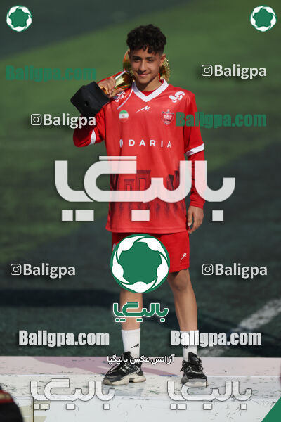 پرسپولیس ۰ (۴) - (۲) ۰ پیکان