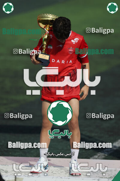 پرسپولیس ۰ (۴) - (۲) ۰ پیکان