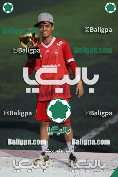 پرسپولیس ۰ (۴) - (۲) ۰ پیکان