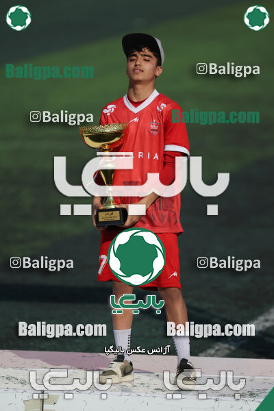 پرسپولیس ۰ (۴) - (۲) ۰ پیکان