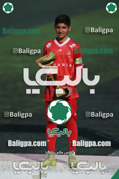 پرسپولیس ۰ (۴) - (۲) ۰ پیکان