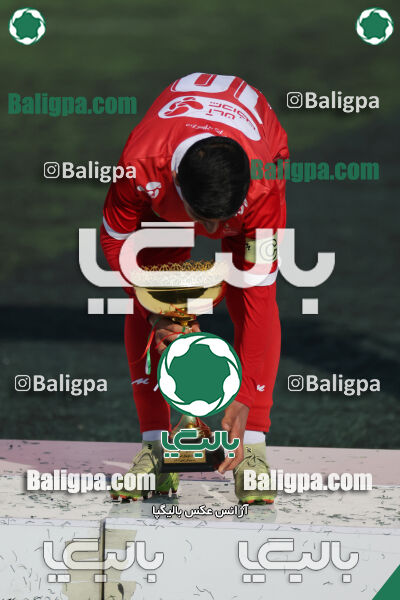 پرسپولیس ۰ (۴) - (۲) ۰ پیکان