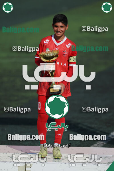 پرسپولیس ۰ (۴) - (۲) ۰ پیکان