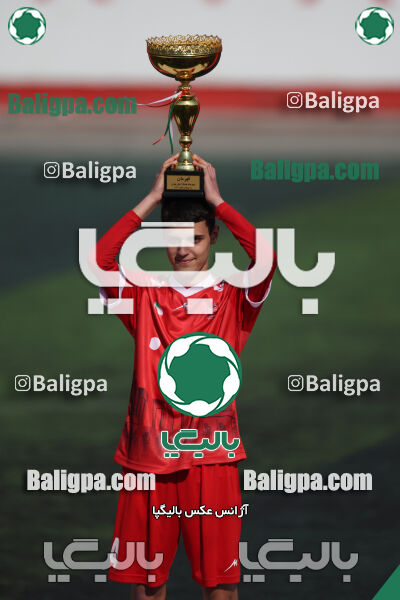پرسپولیس ۰ (۴) - (۲) ۰ پیکان