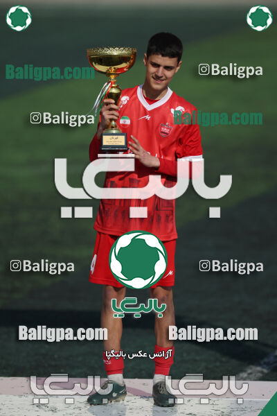 پرسپولیس ۰ (۴) - (۲) ۰ پیکان