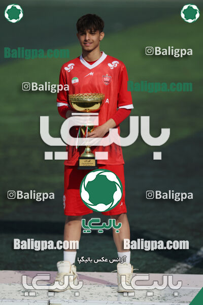 پرسپولیس ۰ (۴) - (۲) ۰ پیکان