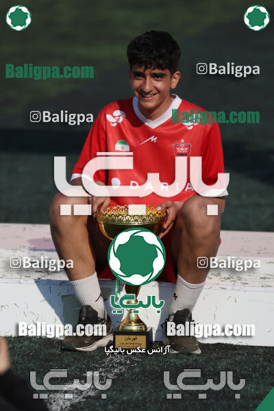 پرسپولیس ۰ (۴) - (۲) ۰ پیکان