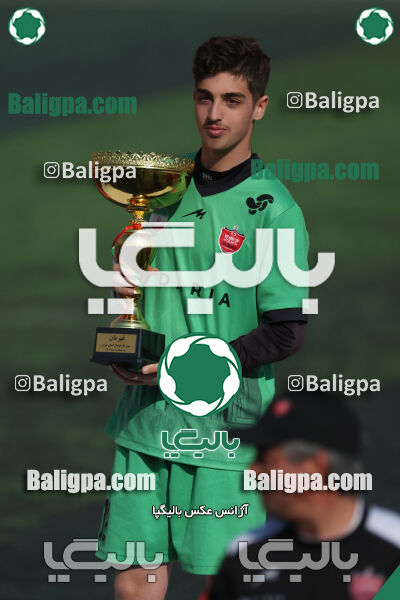 پرسپولیس ۰ (۴) - (۲) ۰ پیکان