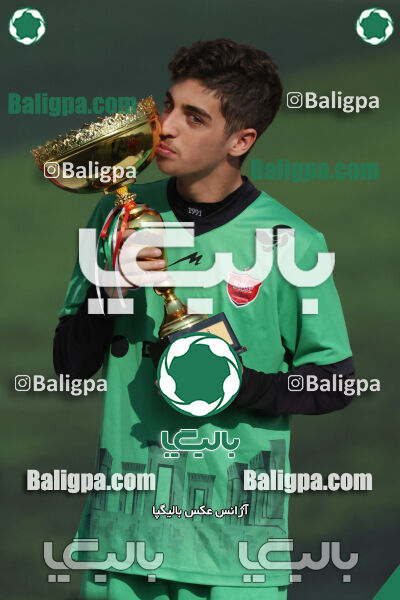 پرسپولیس ۰ (۴) - (۲) ۰ پیکان