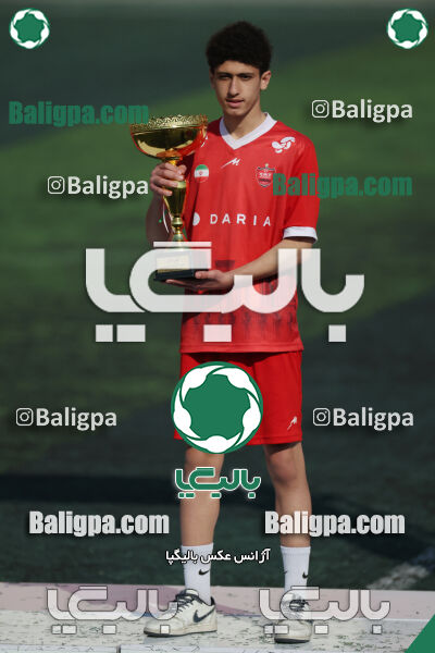 پرسپولیس ۰ (۴) - (۲) ۰ پیکان