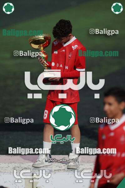پرسپولیس ۰ (۴) - (۲) ۰ پیکان