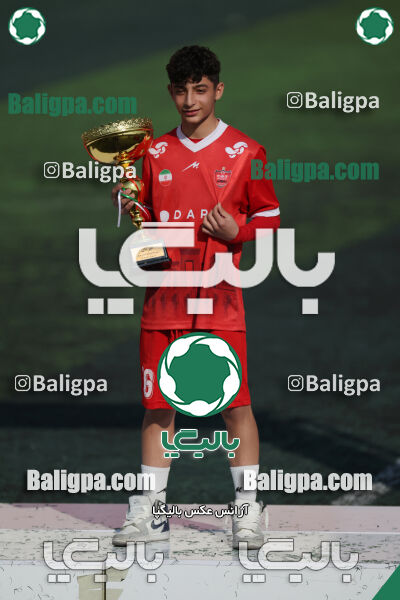 پرسپولیس ۰ (۴) - (۲) ۰ پیکان