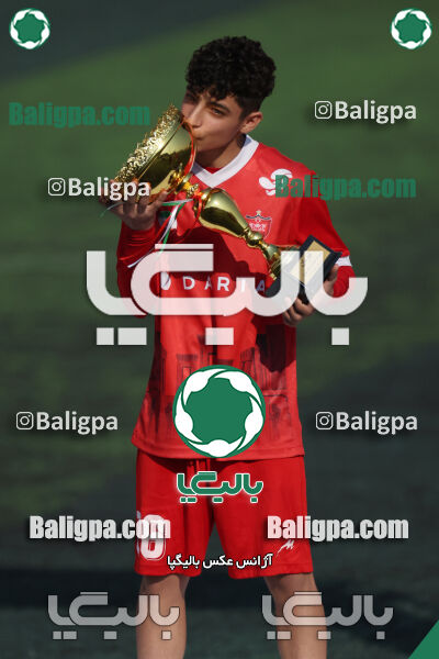 پرسپولیس ۰ (۴) - (۲) ۰ پیکان
