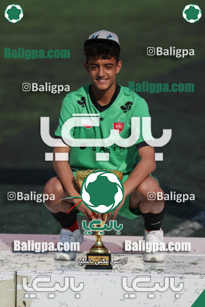 پرسپولیس ۰ (۴) - (۲) ۰ پیکان