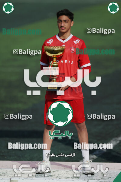 پرسپولیس ۰ (۴) - (۲) ۰ پیکان