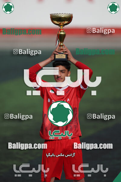 پرسپولیس ۰ (۴) - (۲) ۰ پیکان