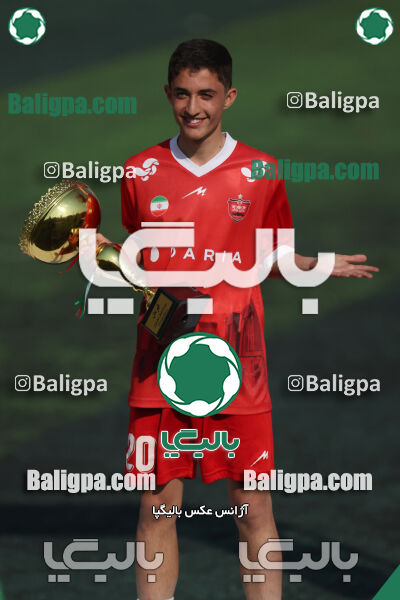 پرسپولیس ۰ (۴) - (۲) ۰ پیکان