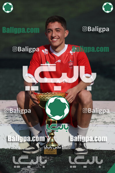 پرسپولیس ۰ (۴) - (۲) ۰ پیکان