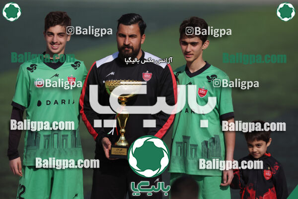 پرسپولیس ۰ (۴) - (۲) ۰ پیکان
