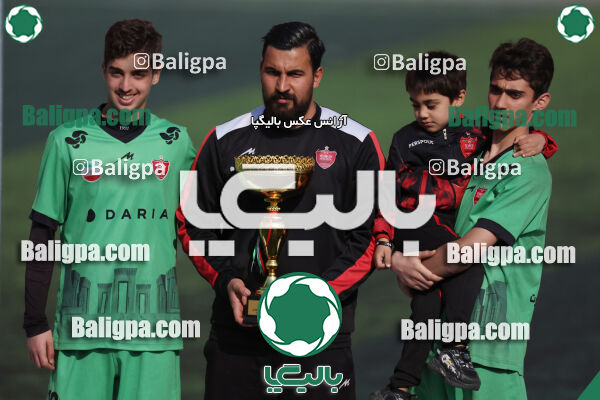 پرسپولیس ۰ (۴) - (۲) ۰ پیکان
