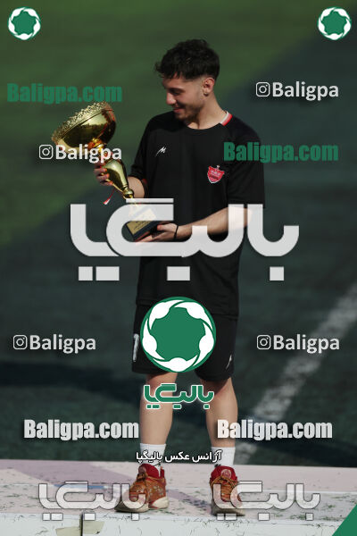 پرسپولیس ۰ (۴) - (۲) ۰ پیکان