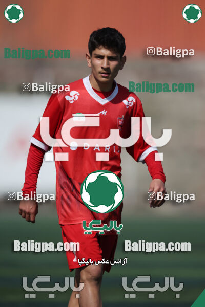 پرسپولیس ۰ (۴) - (۲) ۰ پیکان