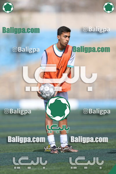 استقلال 2 - 3 پیکان